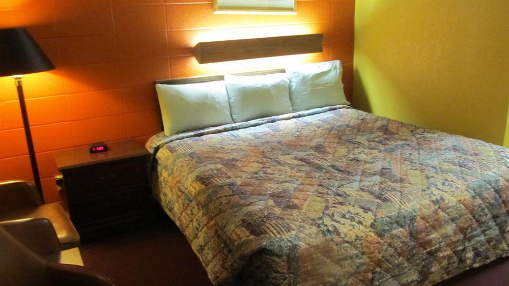 Guest House Motel Carthage Zewnętrze zdjęcie