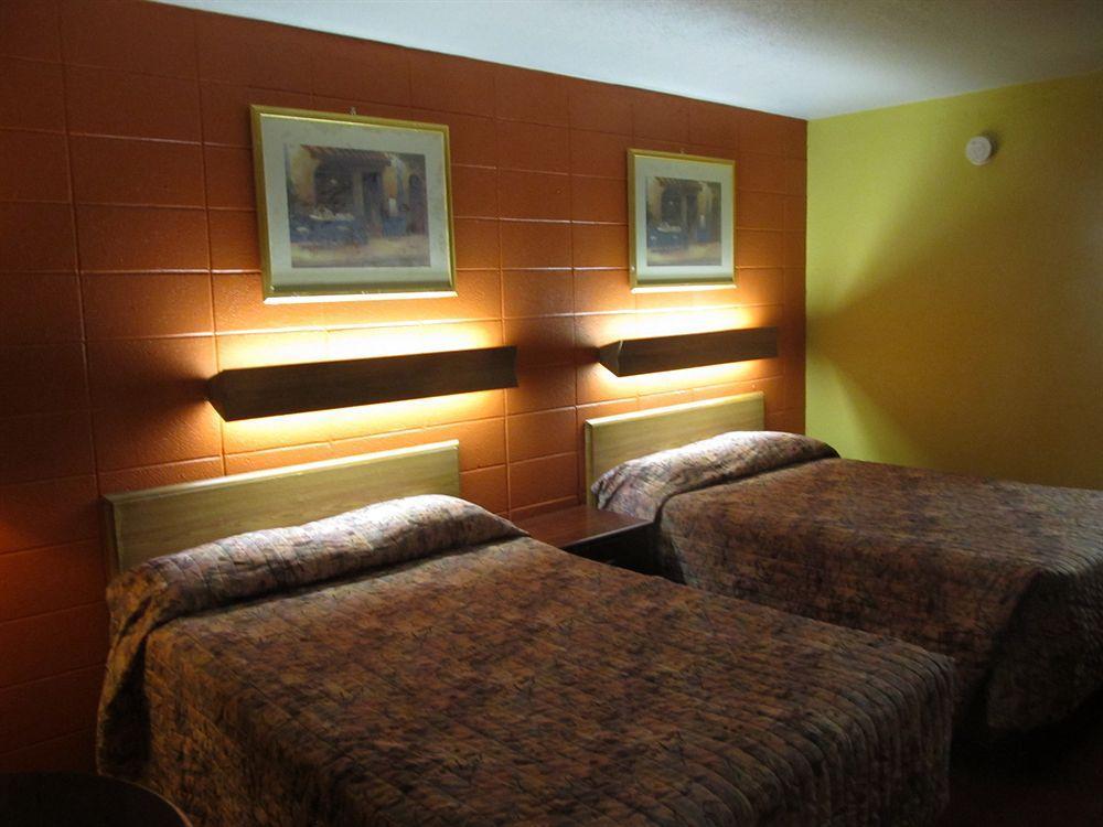 Guest House Motel Carthage Zewnętrze zdjęcie