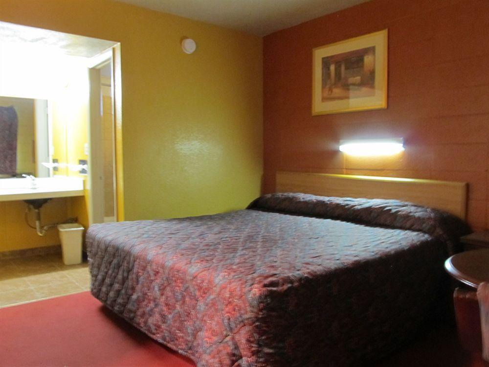 Guest House Motel Carthage Zewnętrze zdjęcie