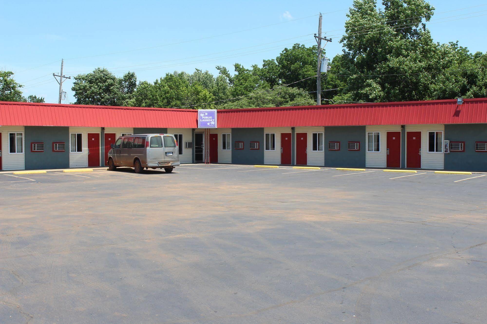 Guest House Motel Carthage Zewnętrze zdjęcie
